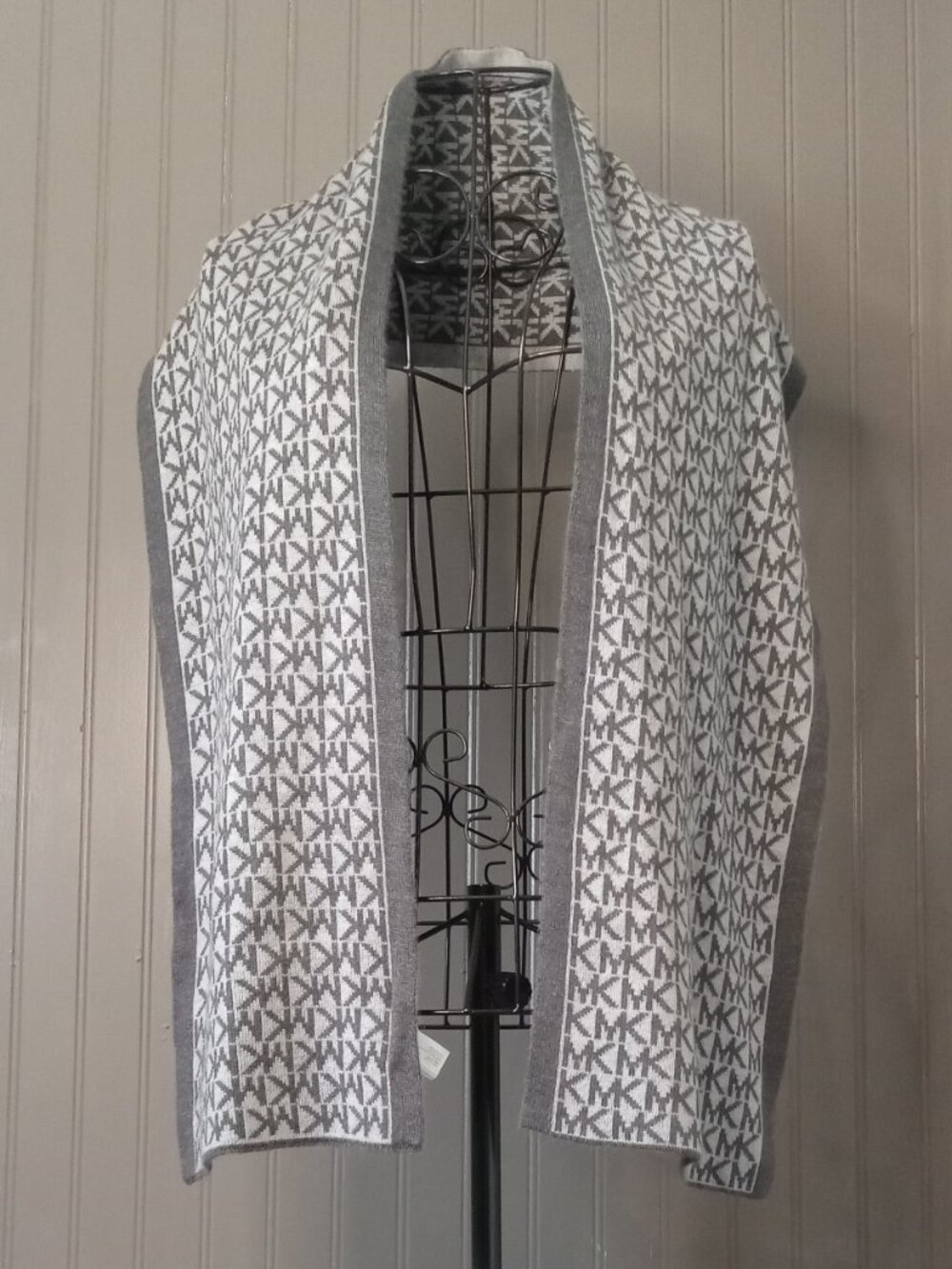 Michael Kors MK Logo Reversible Knit Scarf